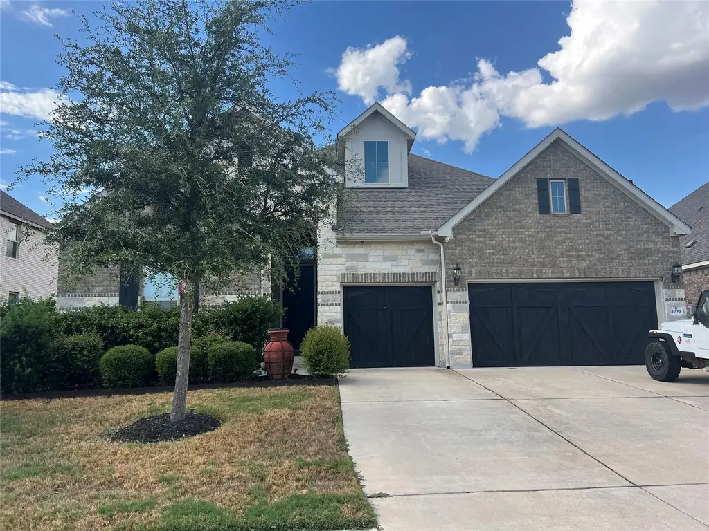 1709 Hollowback Drive, Leander