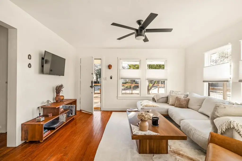 4600 Alf Avenue, Austin