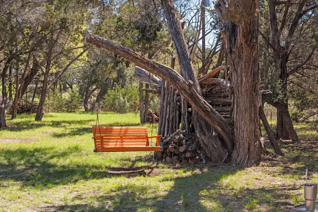 1725 Cripple Creek Station, Dripping Springs