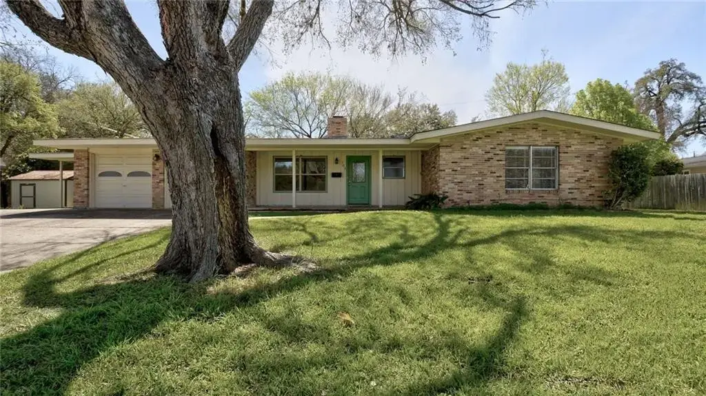 703 Buckingham Circle, Austin