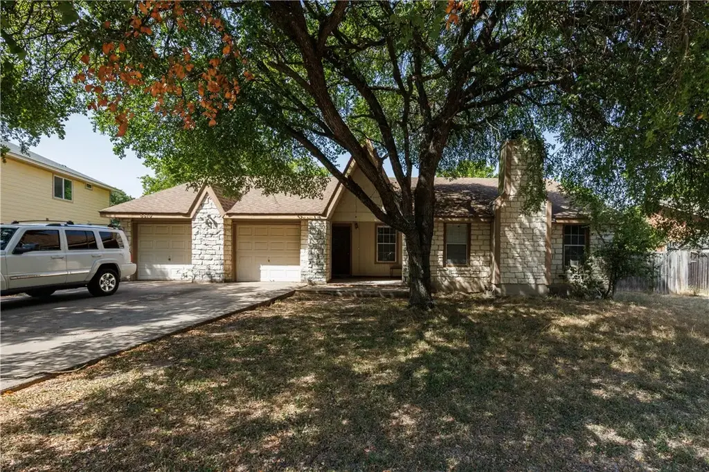 8810 Piney Point Drive B, Austin