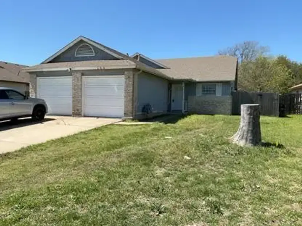 610/608 Greenlawn Boulevard, Round Rock
