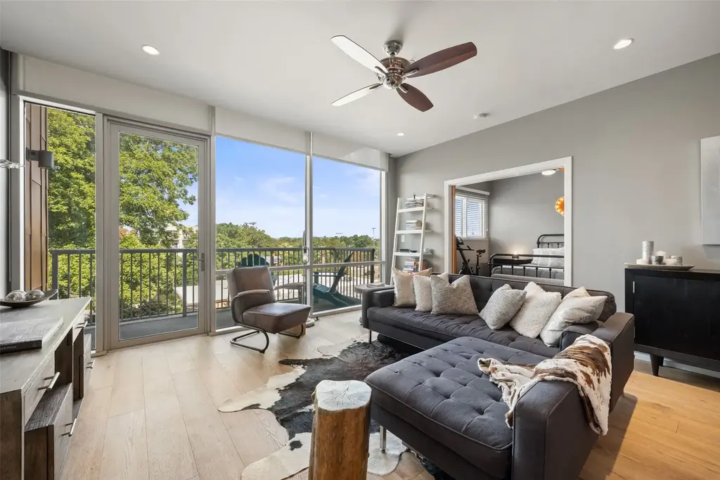 1600 Barton Springs Road 1406, Austin