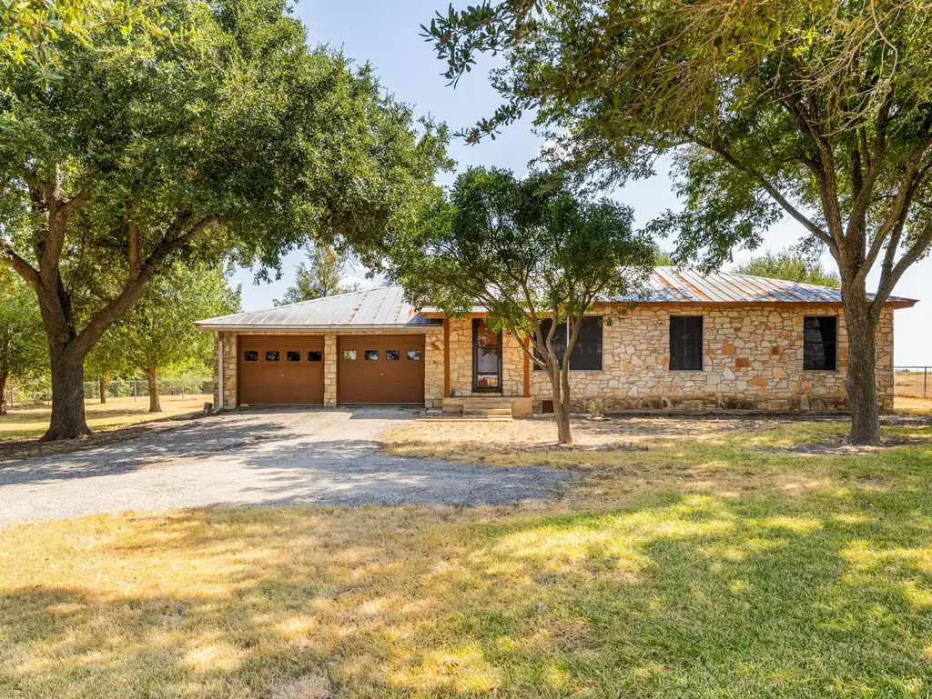 1501 County Road 421, Taylor