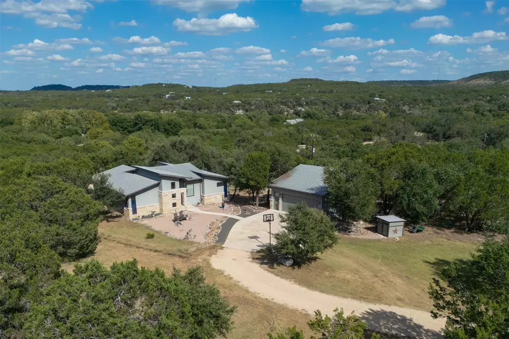 102 Leach Lane, Wimberley