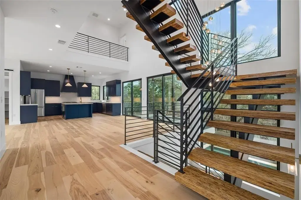 200 N Lake Hills Drive, Austin