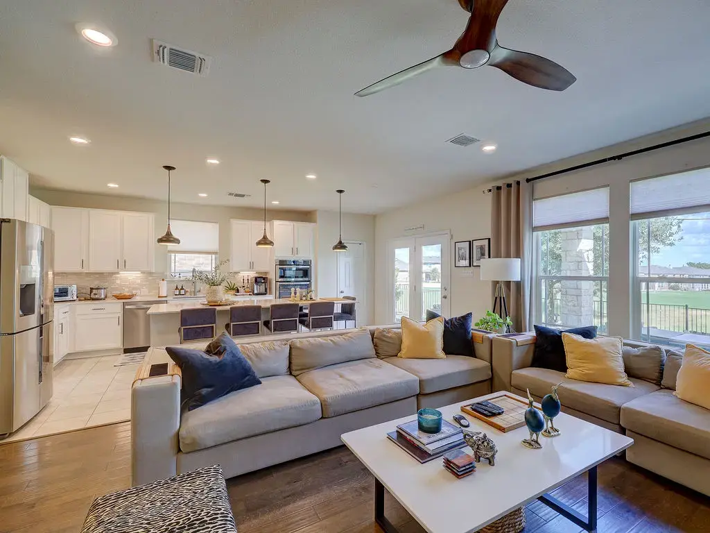 302 Danish Drive 13, Hutto