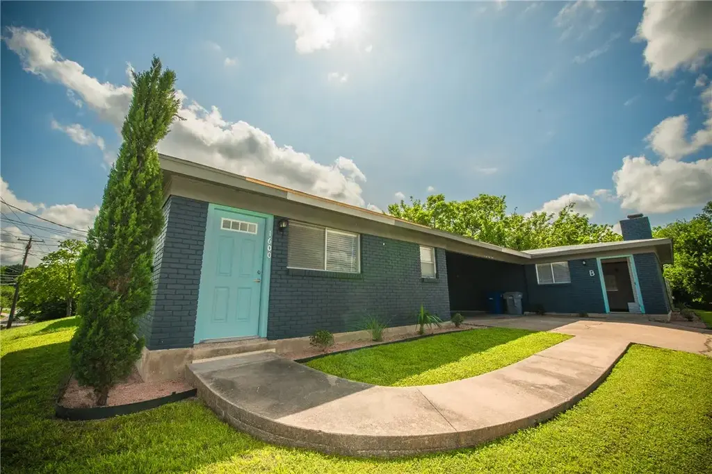 1600 Parker Lane A, Austin