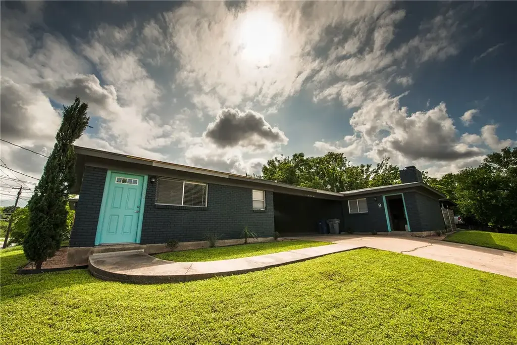 1600 Parker Lane A, Austin