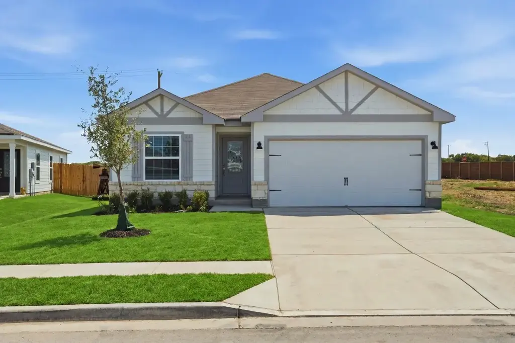 217 W Luna Blue Lane, Jarrell