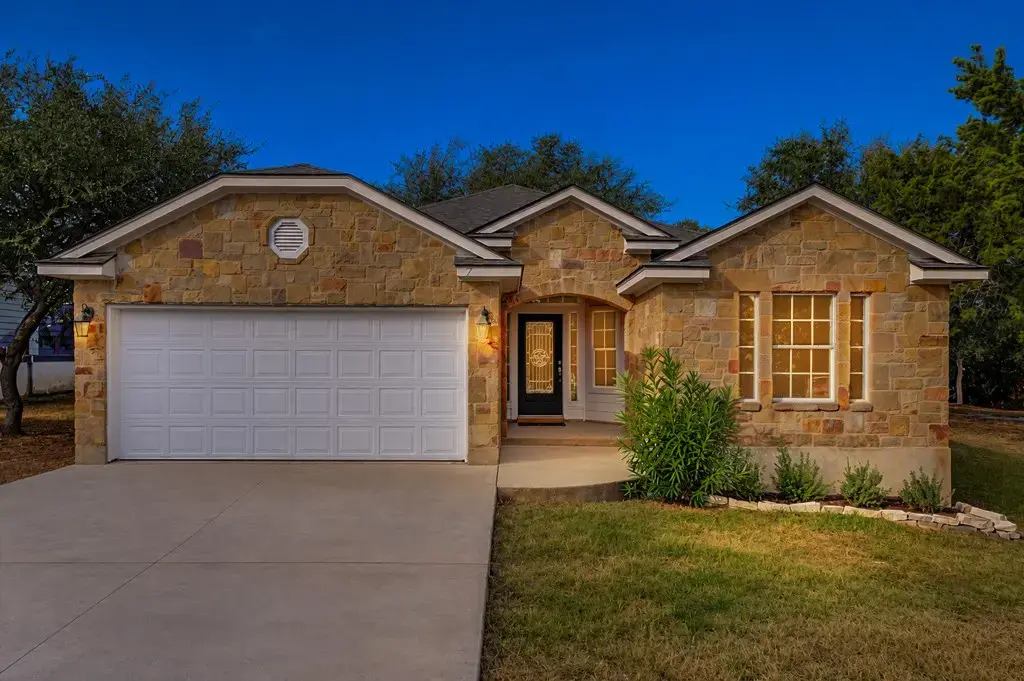 7 Caliche Court, Wimberley