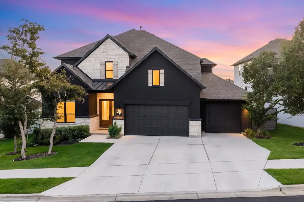 124 Silverwood Trail, Georgetown