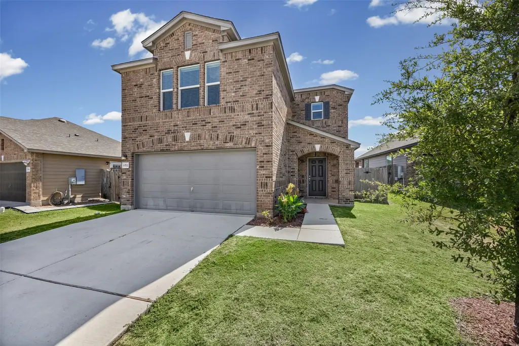 13712 Vigilance Street, Manor