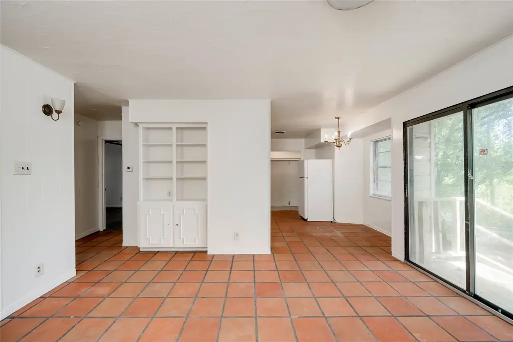 2900 Northeast Drive, Austin