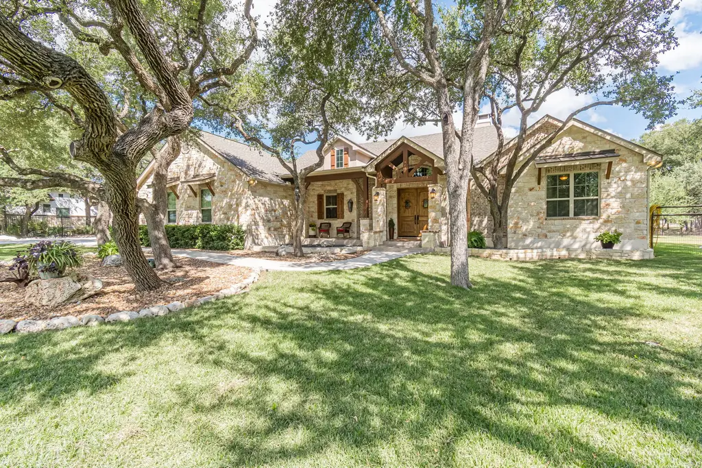 715 Long Ridge, Spring Branch