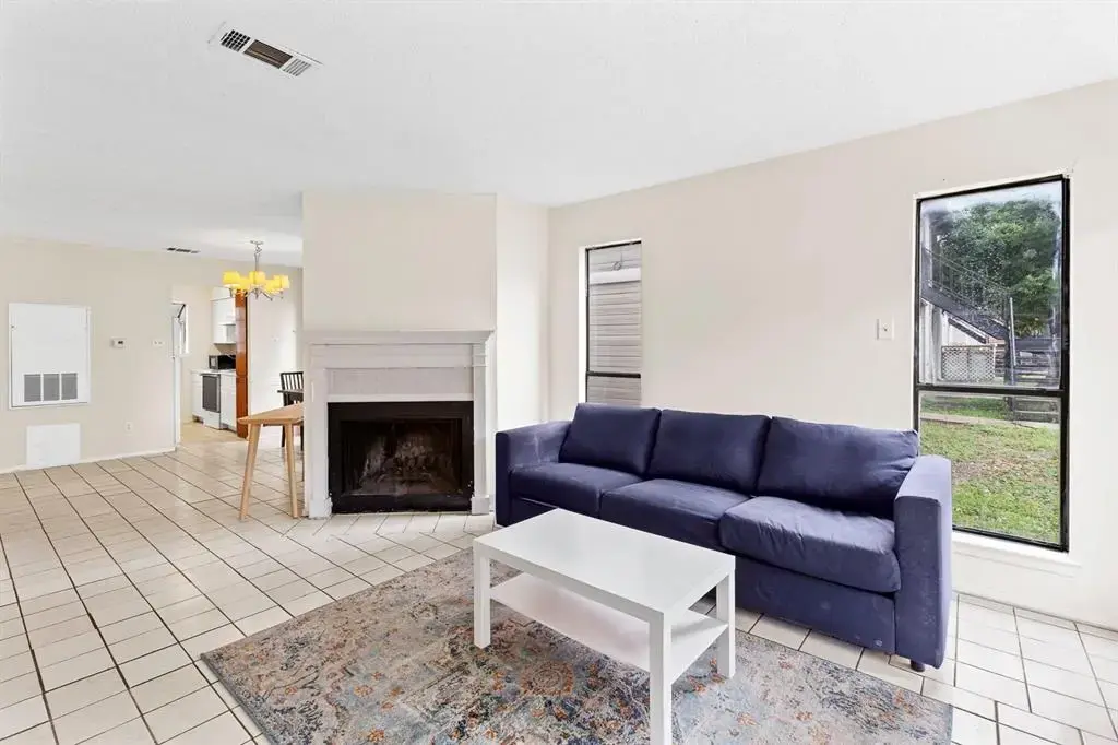 1907 W Loop #b B, Austin