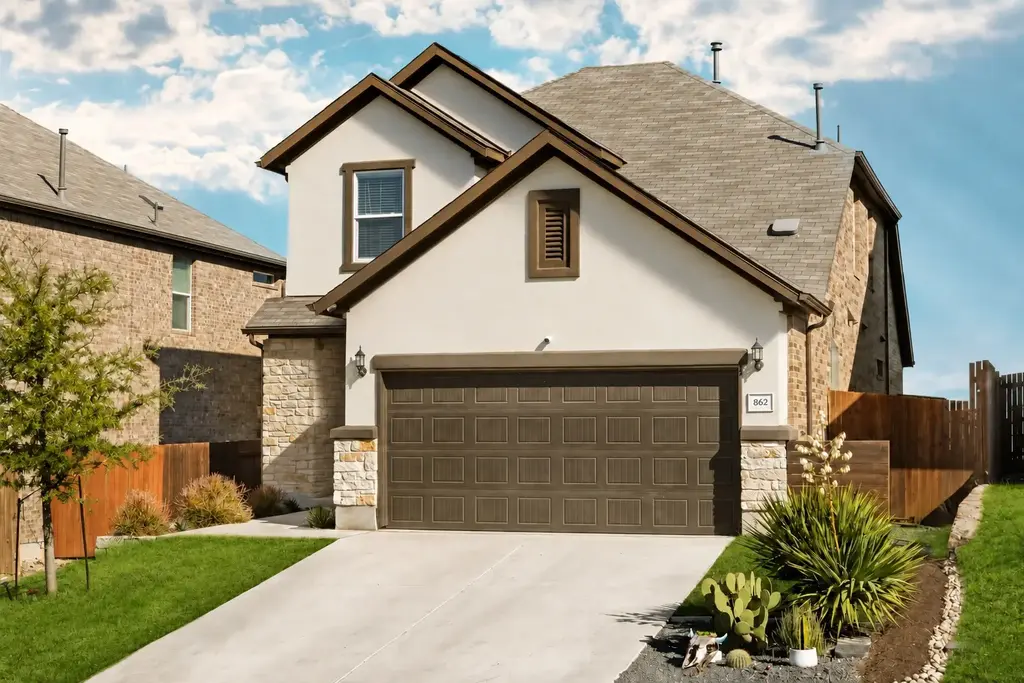 862 Pepperbark Loop, Buda