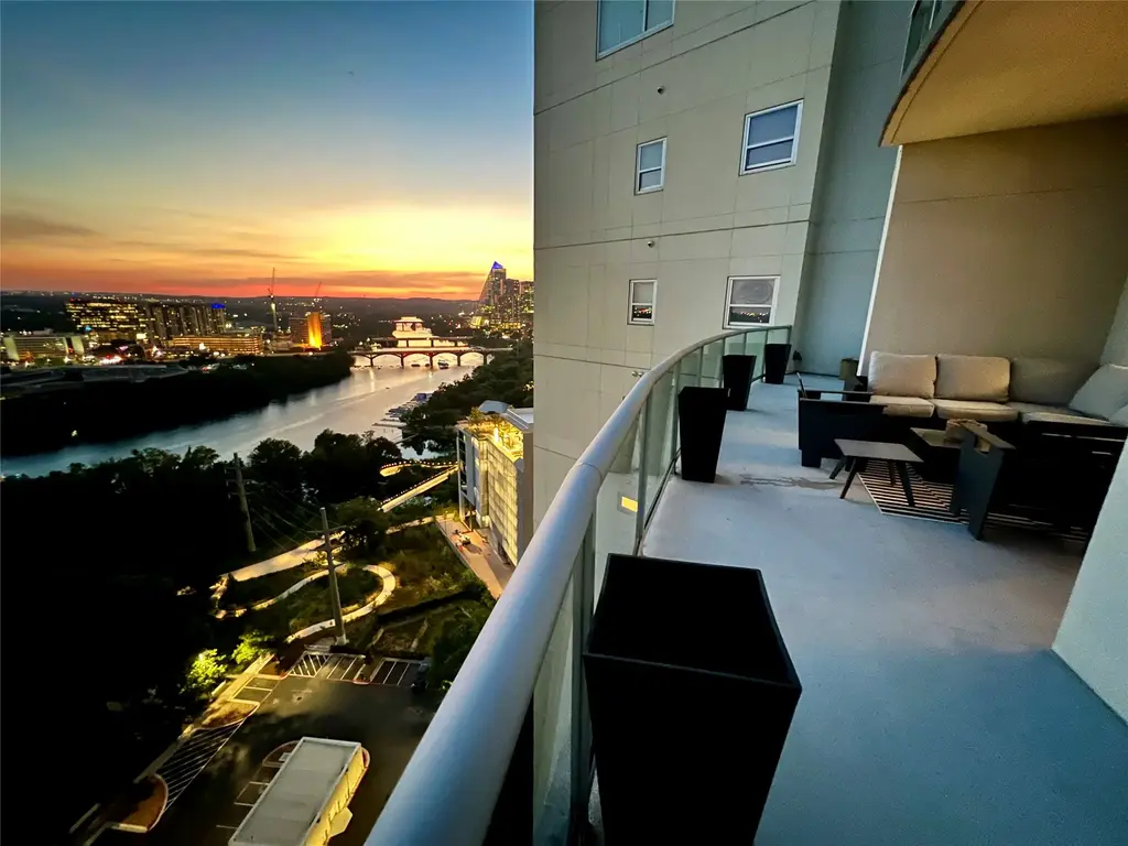603 Davis Street 2108, Austin