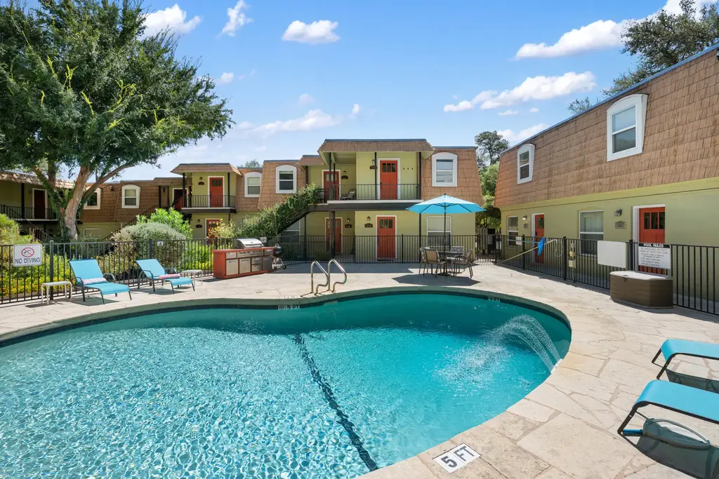 1500 Eastside Drive 101, Austin