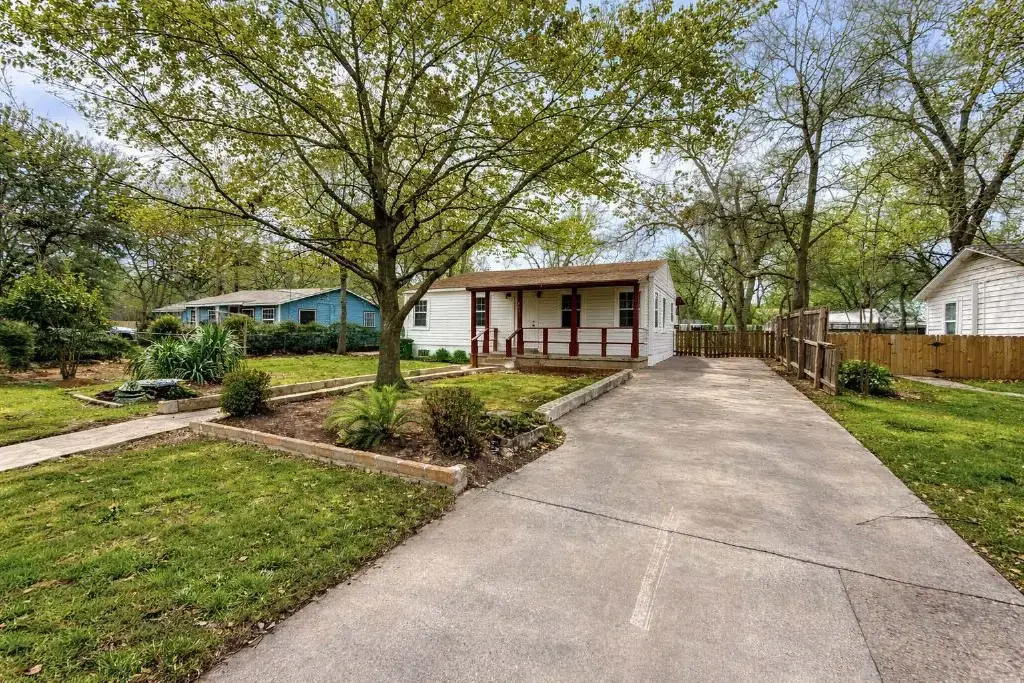4611 Milburn Lane, Austin