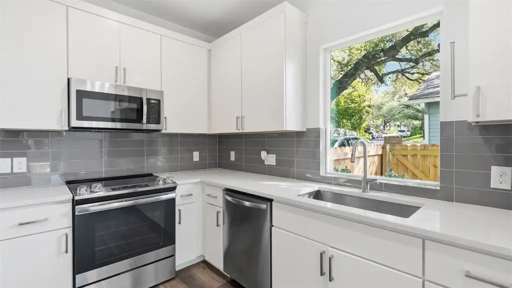 5000 Lansing Drive 2, Austin