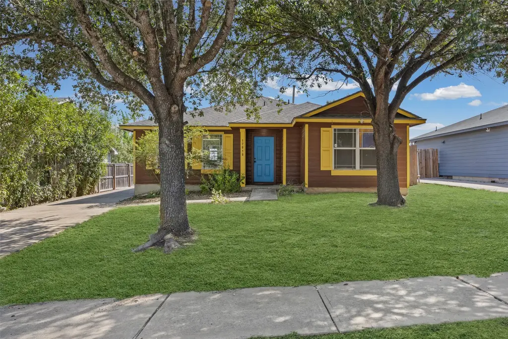 17816 Powder Creek Drive, Manor