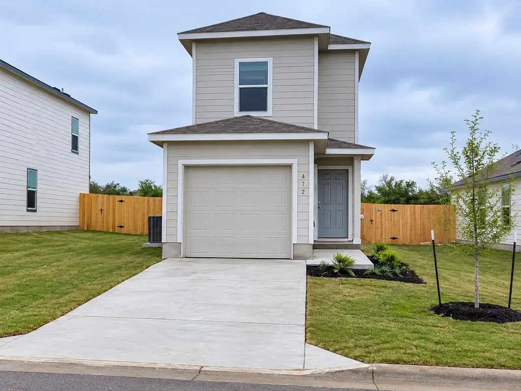 472 Marty Allen Loop, Jarrell