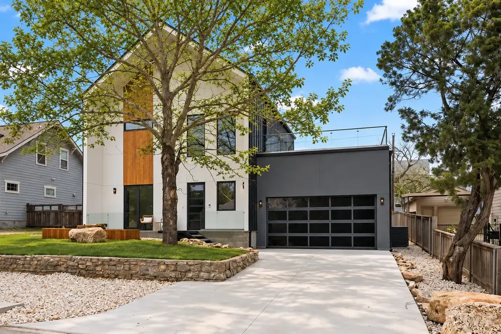 2915 Chisholm Trail, Austin