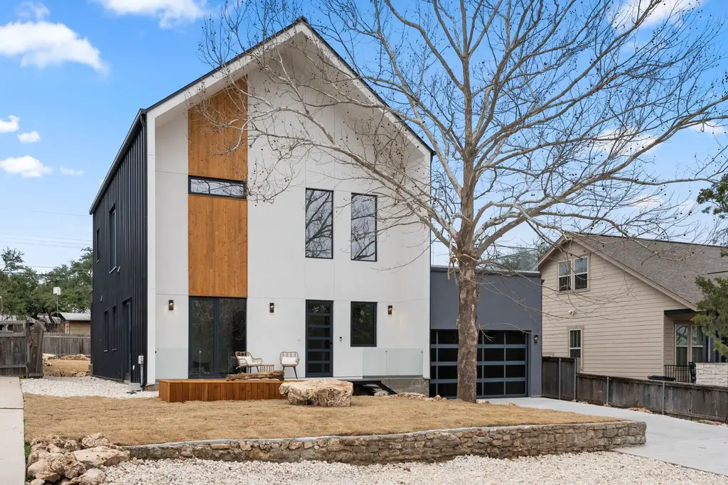 2915 Chisholm Trail, Austin