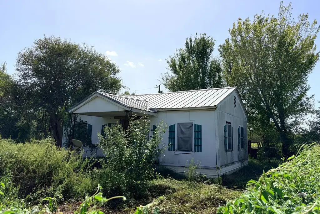 113 Krchnak Road, La Grange