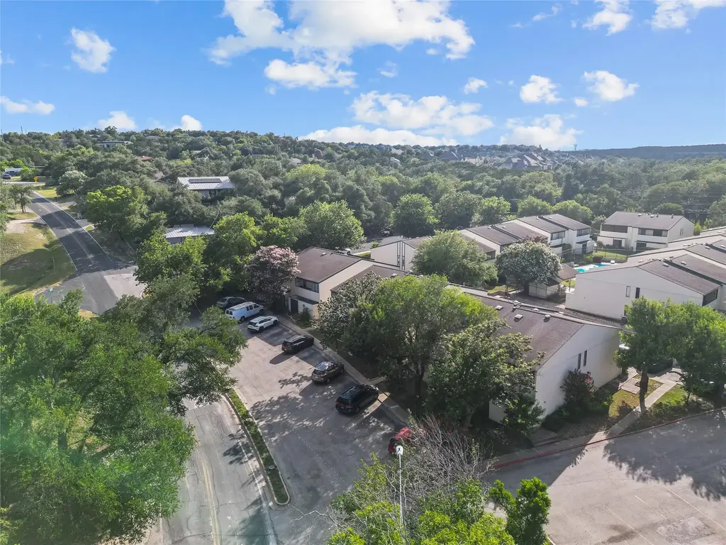 6718 Silvermine Drive 302, Austin