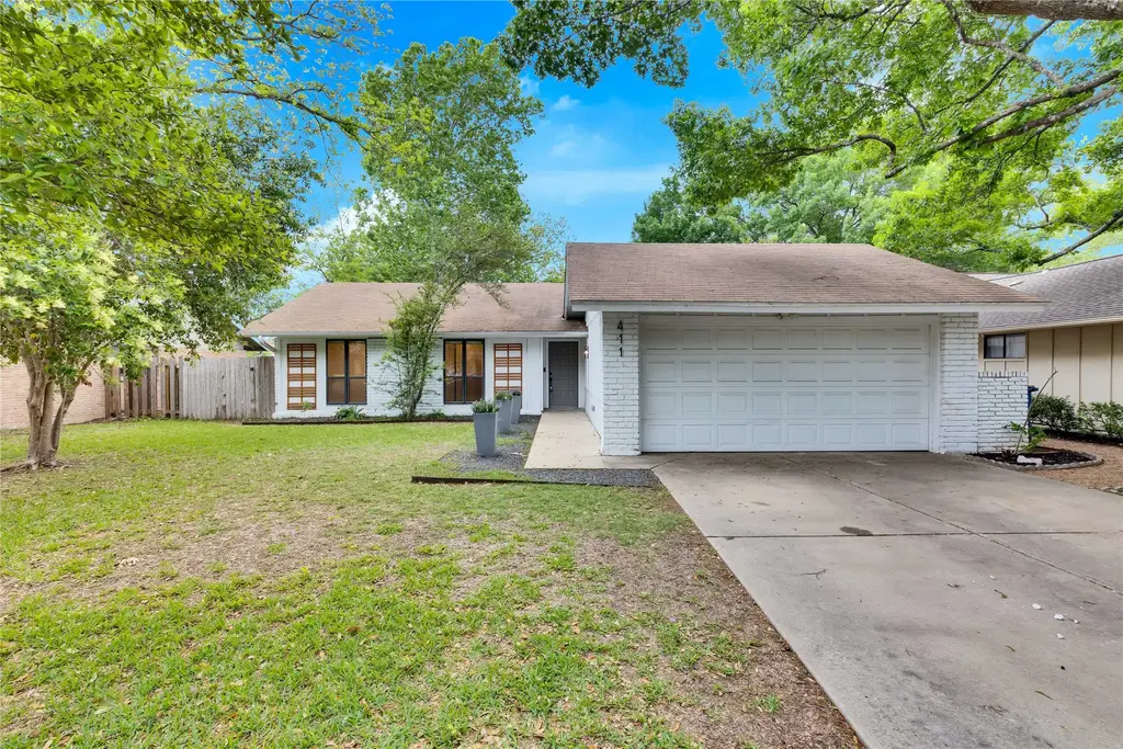 411 Chihuahua Trail, Austin