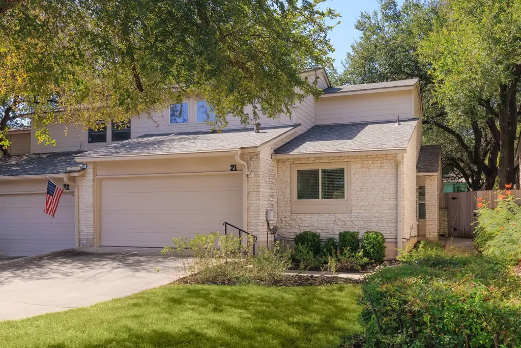 9518 Topridge Drive 21, Austin