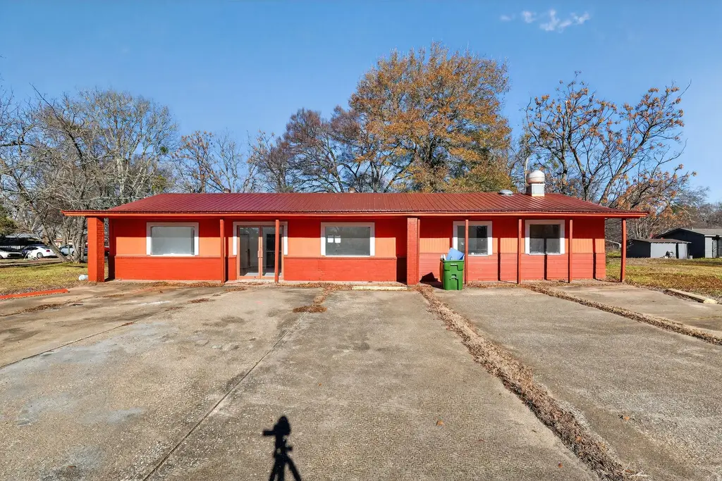 708 W 8th Street, Hearne