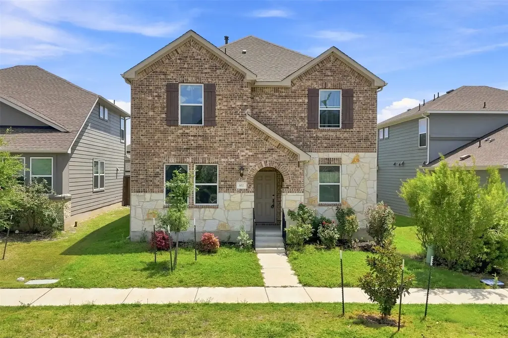 102 Gracie Way, Hutto