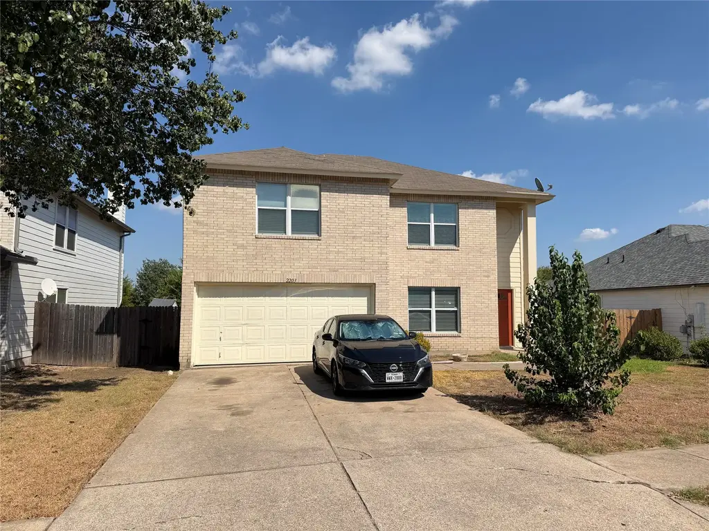 2203 Bluebonnet Drive, Round Rock