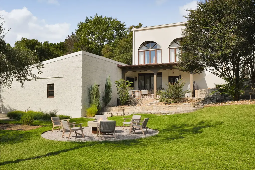 909 Live Oak Ridge Road, Austin