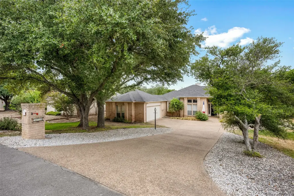 319 Copperleaf Road, Lakeway