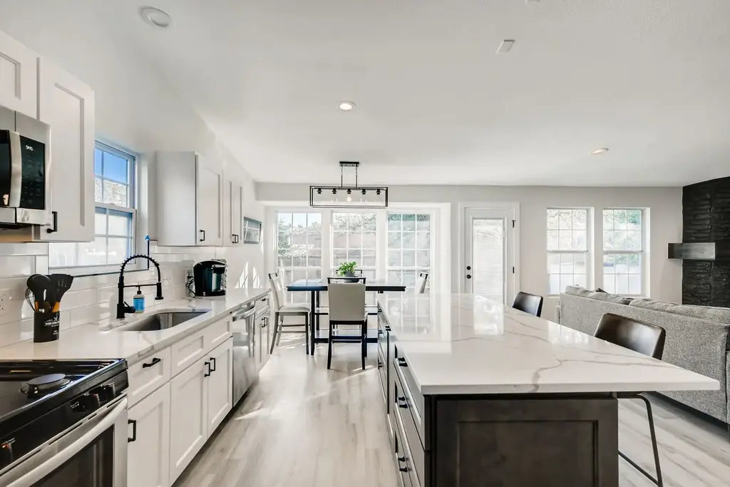 7822 Manassas Drive, Austin