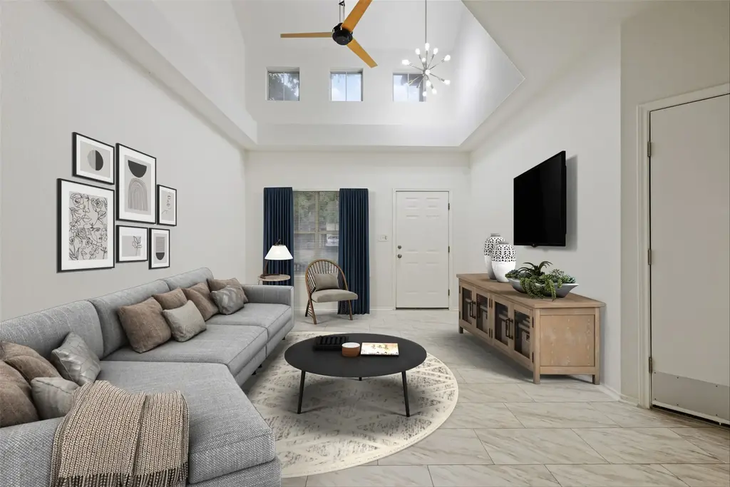 4501 Whispering Valley Drive 31, Austin