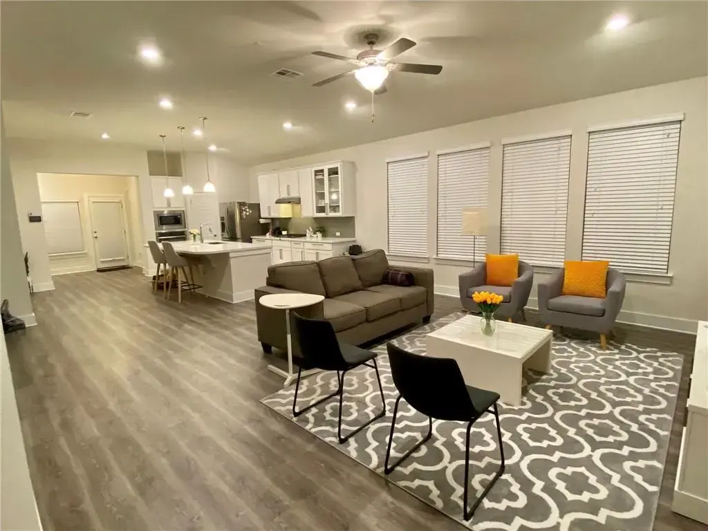 15700 Apex Place, Austin