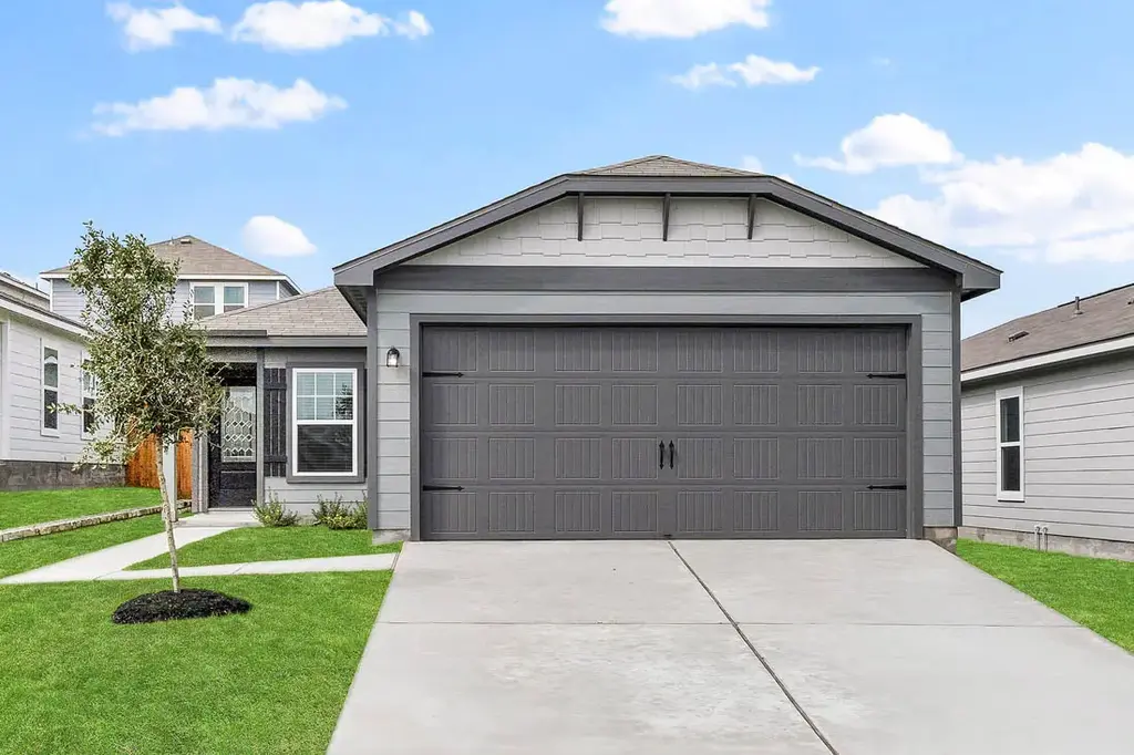 205 Paradise Canyon Drive, Jarrell