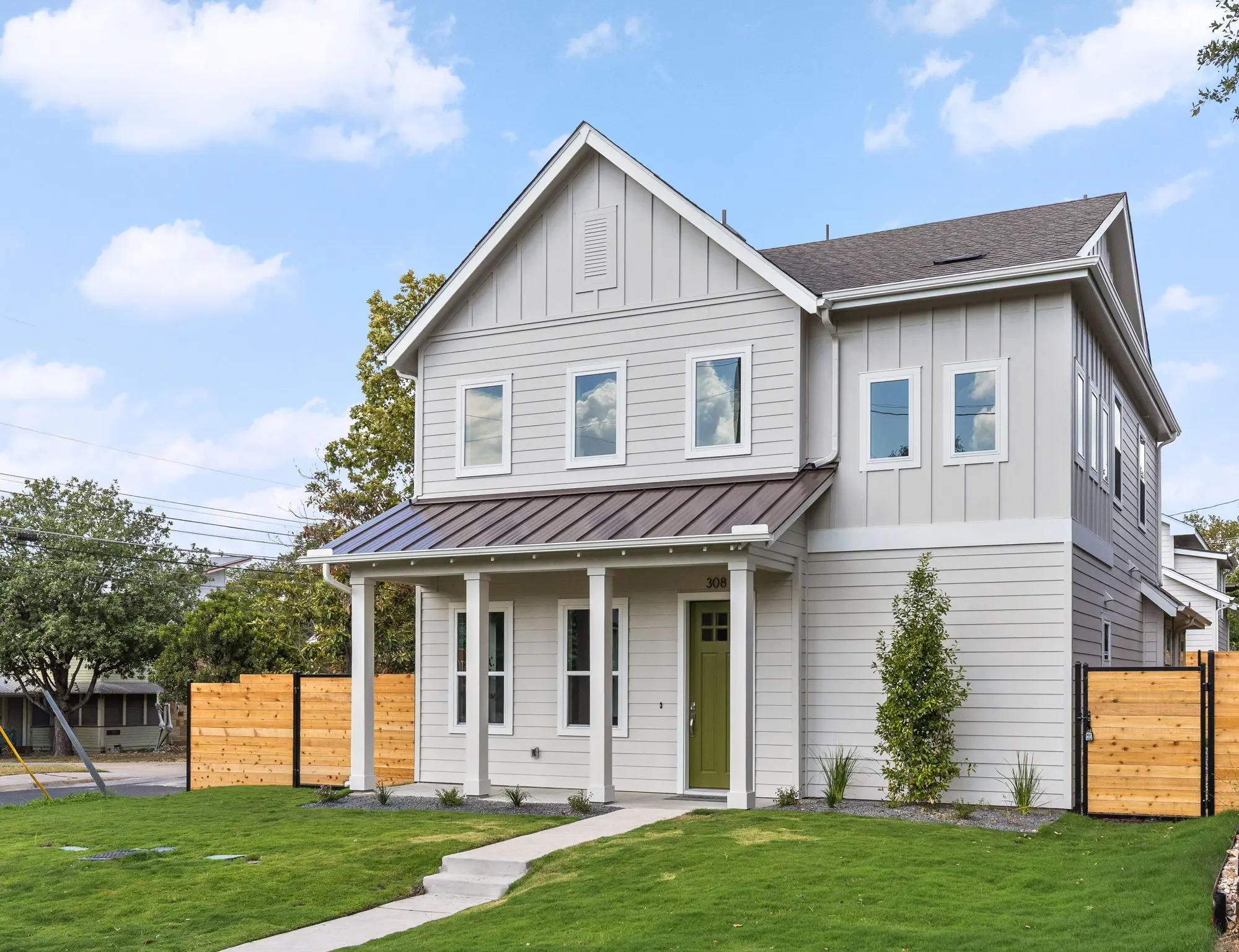 Photo of Listing #1712332