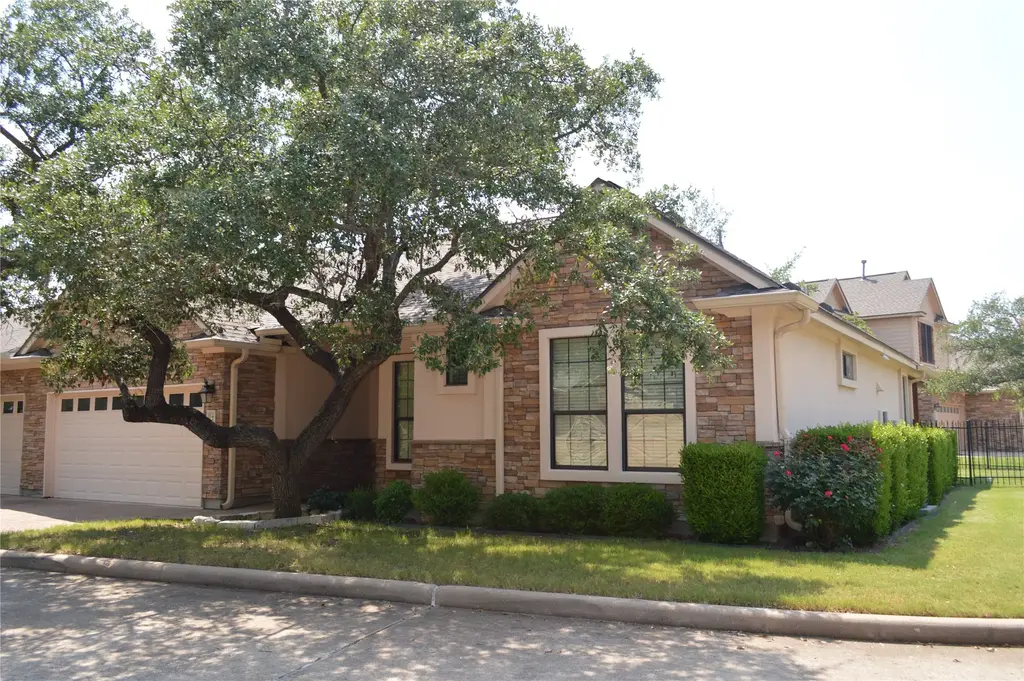 4200 Dot Drive 36, Austin