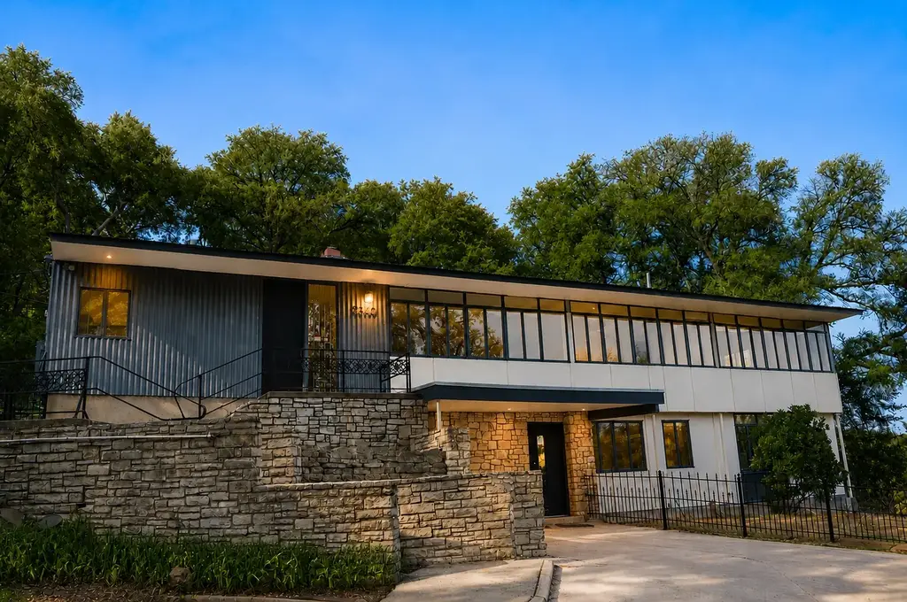 2410 Pemberton Parkway, Austin