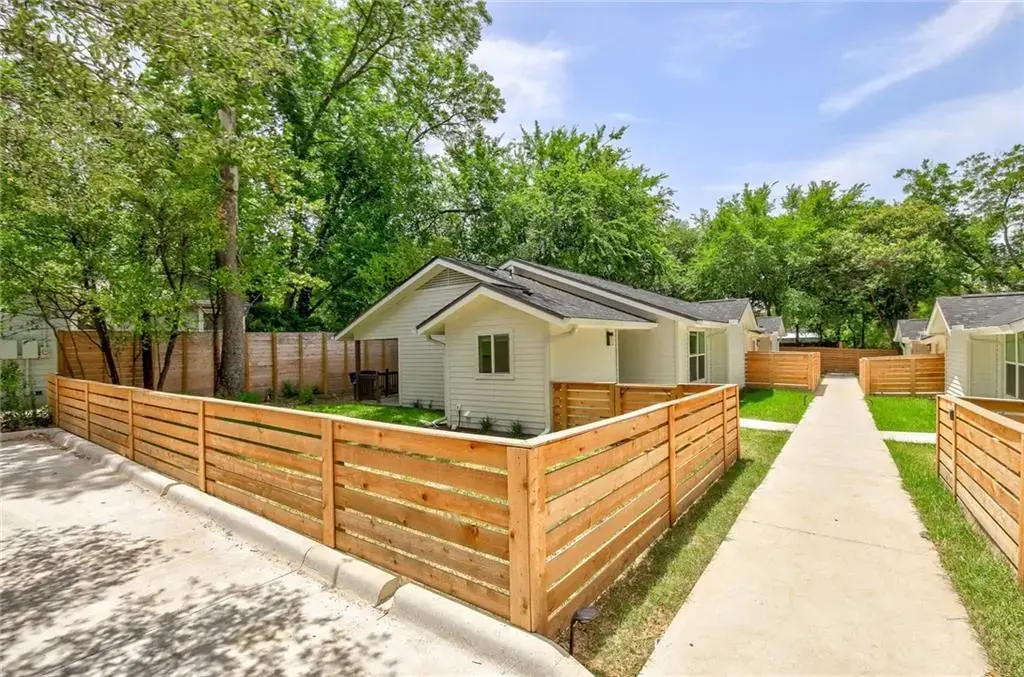 511 E 50th Street A, Austin