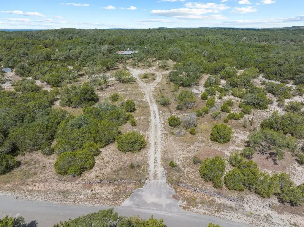 700 Rolling Hills Drive, Wimberley