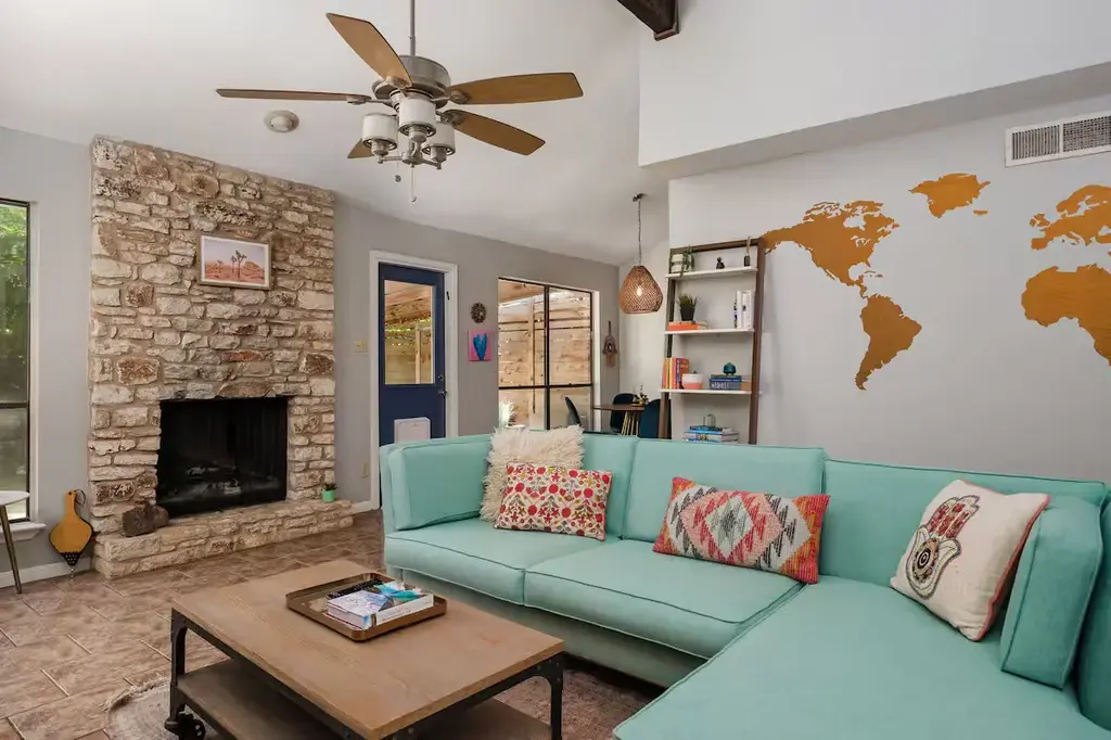 1127 Hollow Creek Drive A And B, Austin