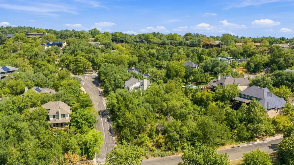 6401 Dry Cliff Cove, Austin