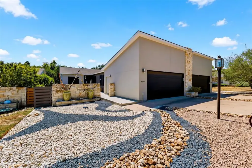 408 Sailmaster Street B, Lakeway